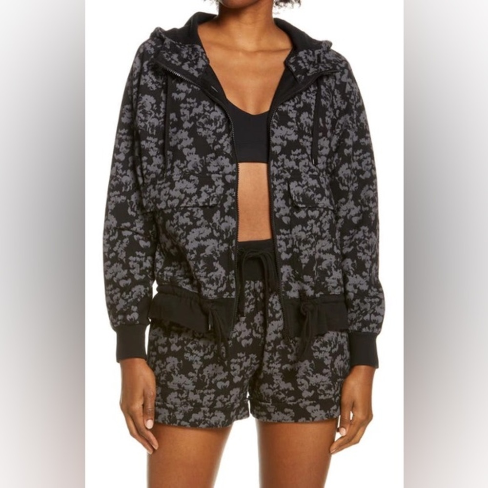 Zella. Weekend Print Washed Organic Cotton Hoodie. Size XXS